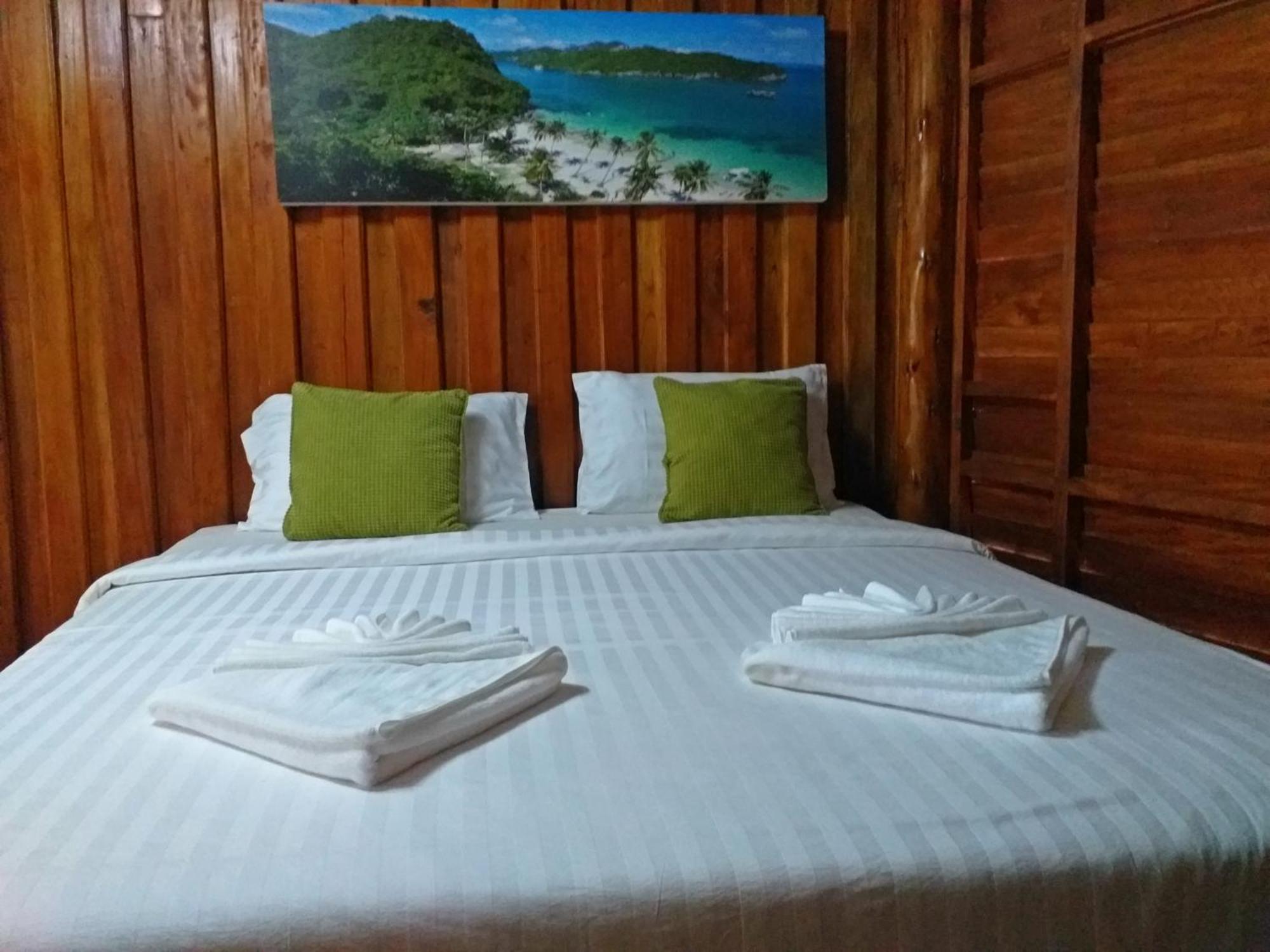 The Ford Sunset Beach Resort Wok Tum Esterno foto