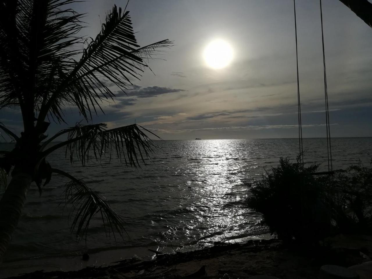 The Ford Sunset Beach Resort Wok Tum Esterno foto