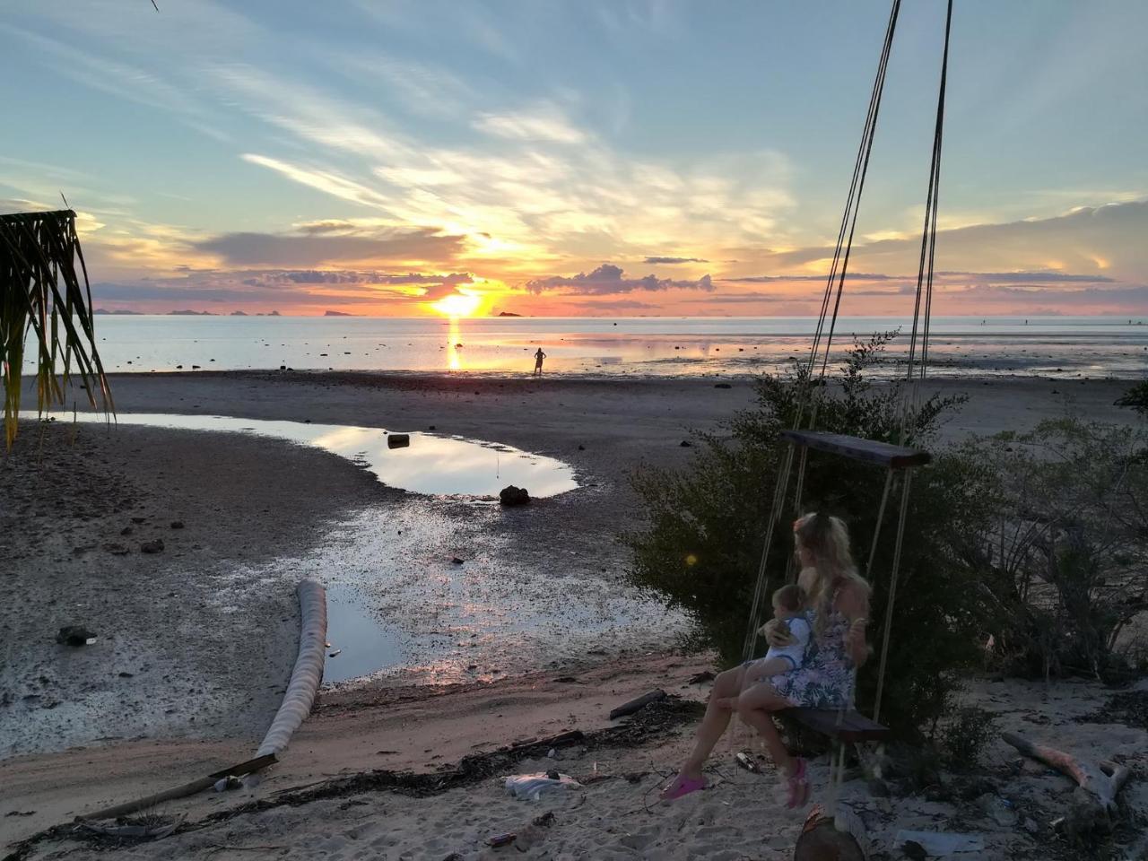 The Ford Sunset Beach Resort Wok Tum Esterno foto