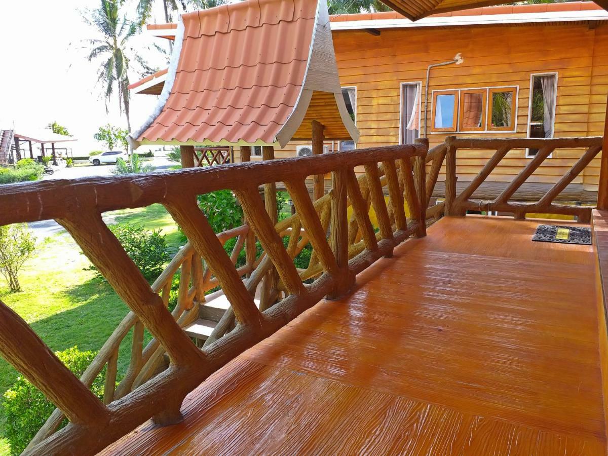 The Ford Sunset Beach Resort Wok Tum Esterno foto